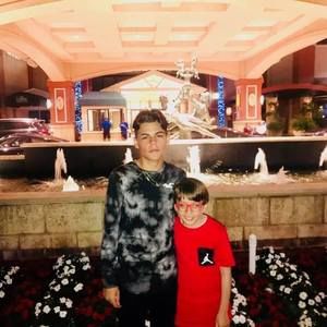 Meet your Posher, Miguel